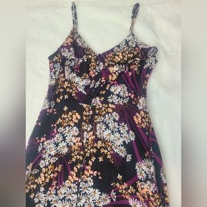 EXPRESS Daisy Floral Maxi Dress